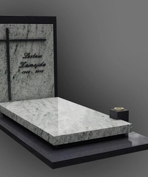 Надгробие 593